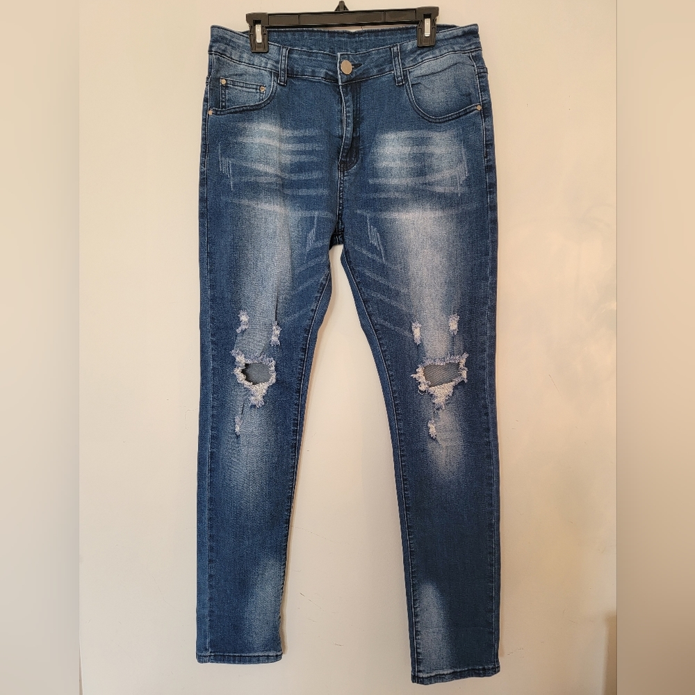 Light Blue Denim Distressed Jeans, Men's Size 34 waist 32 length